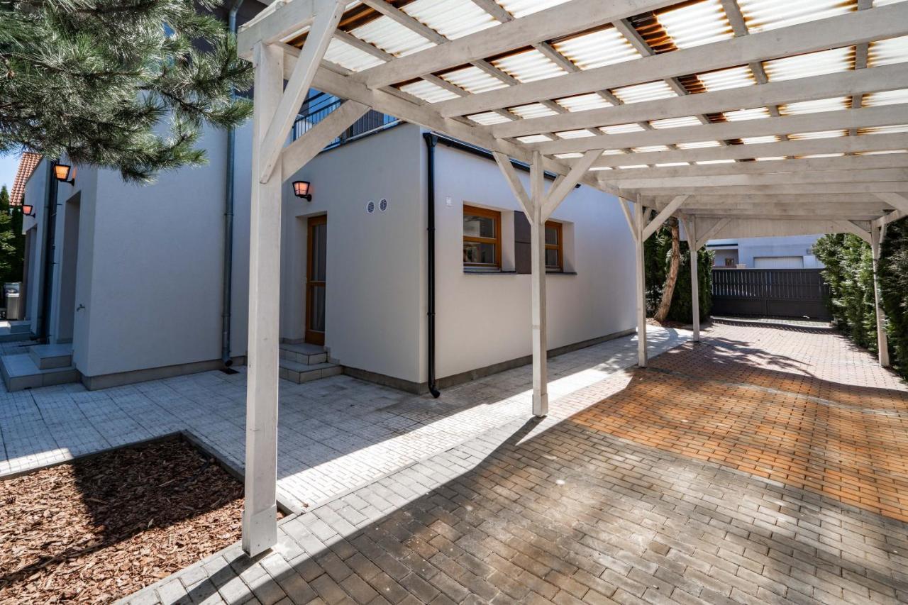 Serenity Prague Villa With Garden Jacuzzi Luaran gambar